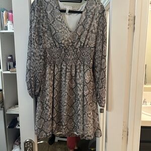 Leith Long Sleeve Snake Print Dress